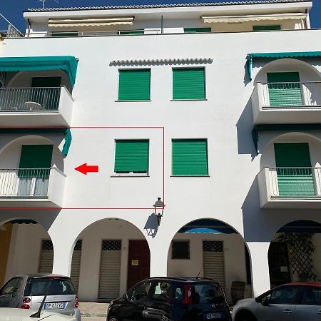 Casa Bianca 2 - confortevole in centro a Moneglia Esterno foto
